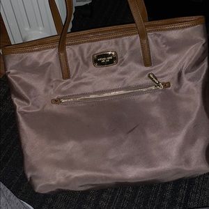 Michael kors tote